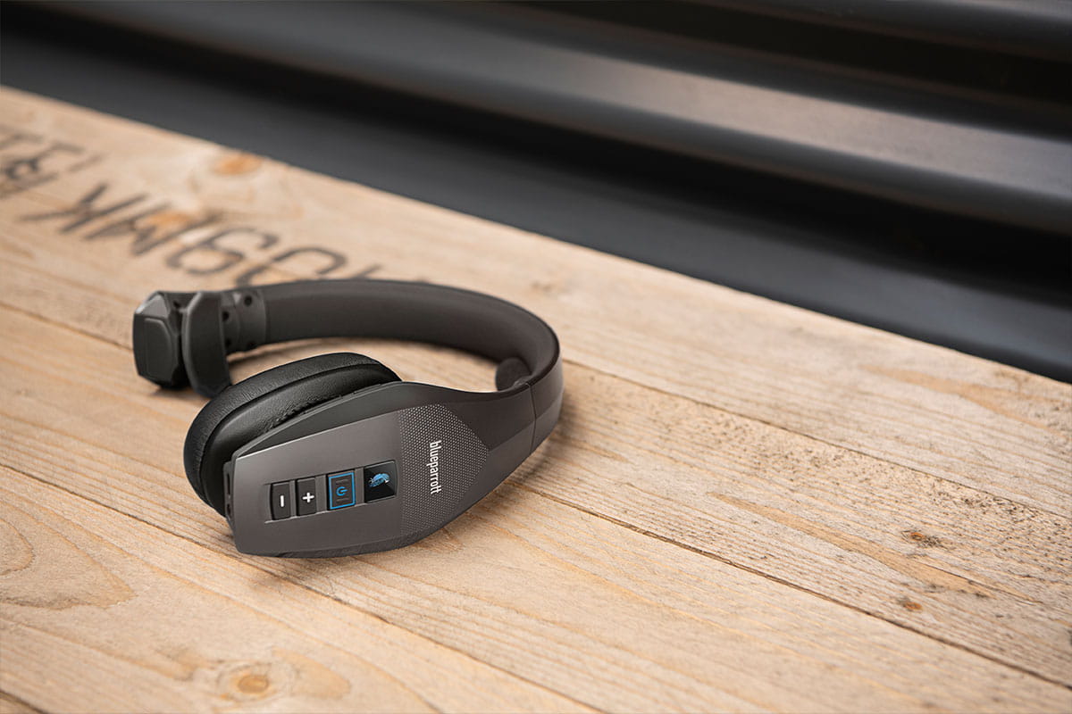 BlueParrott B650-XT Contextual Wood   